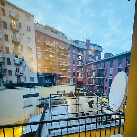 Navigli Comfort Metro Romolo Iulm & Unipol Forum Apartment *