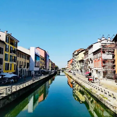 Apartment Navigli Comfort Metro Romolo Iulm & Unipol Forum *